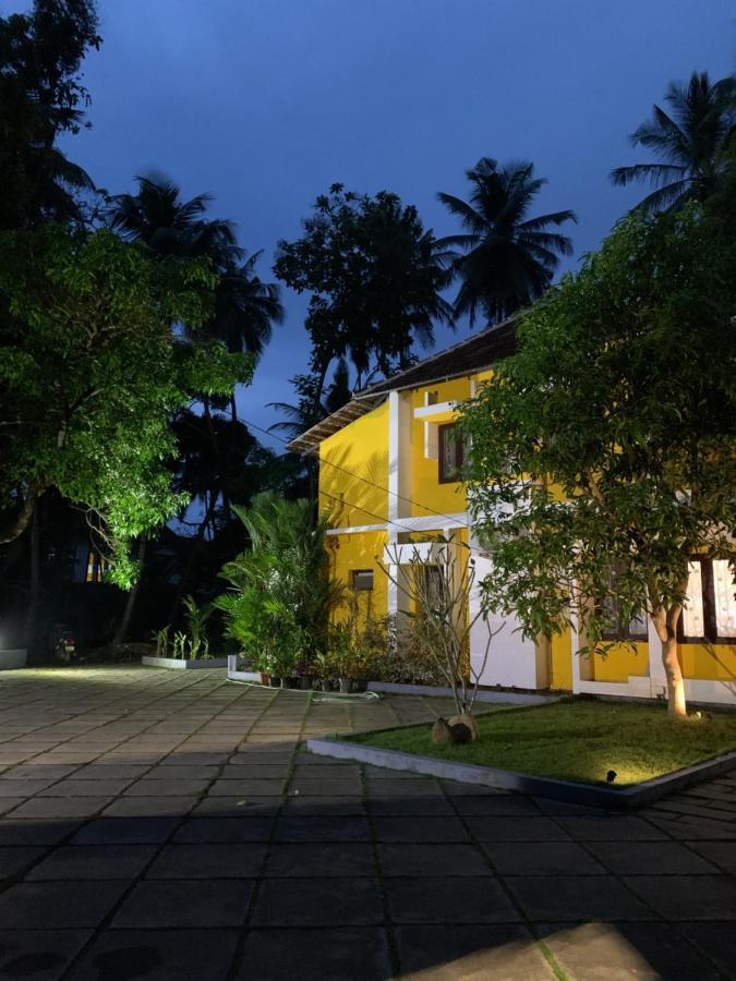 Mother'S Inn Homestay Kochi Exteriör bild