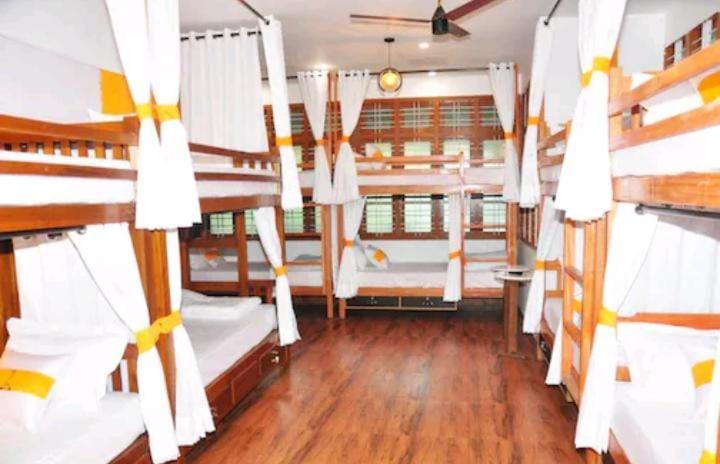 Mother'S Inn Homestay Kochi Exteriör bild