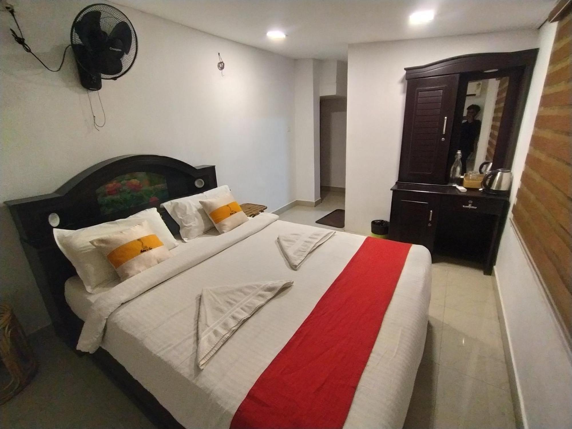 Mother'S Inn Homestay Kochi Exteriör bild
